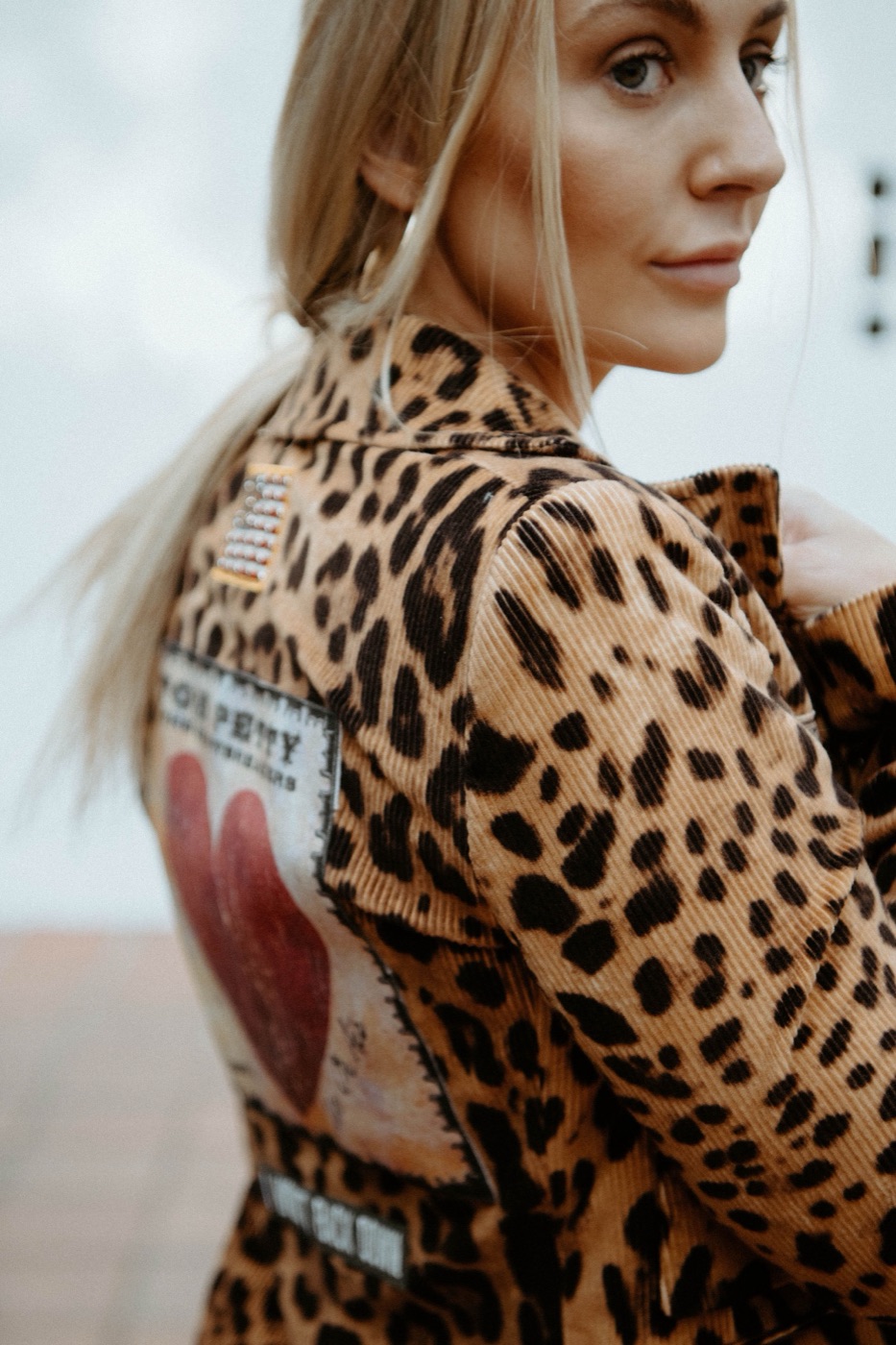 Tom Petty leopard — close